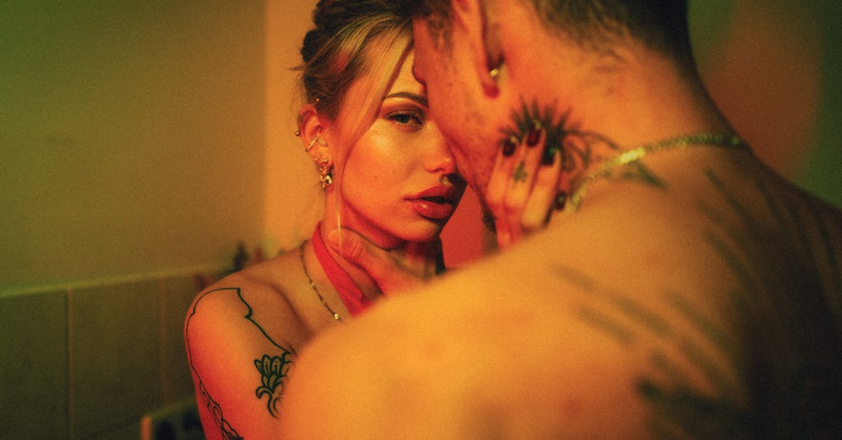 découvrez l'univers des piercings : tendances, styles, conseils d'entretien et tout ce qu'il faut savoir pour sublimer votre corps avec élégance et originalité.