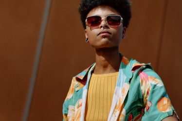 découvrez l'univers fascinant du body piercing : styles, techniques, soins et conseils pour embellir votre corps tout en garantissant votre sécurité. explorez les tendances actuelles et trouvez l'inspiration pour votre prochain piercing.