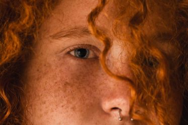 découvrez l'art du piercing au nez : styles, soins et conseils pour un look unique et tendance. explorez les différentes options de bijoux et trouvez l'inspiration pour votre prochaine perforation.