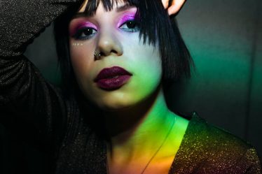 découvrez l'univers fascinant des piercings : tendances, conseils et inspirations pour embellir votre style avec des bijoux uniques. que vous soyez novice ou passionné, plongez dans le monde des piercings et trouvez le look qui vous ressemble.