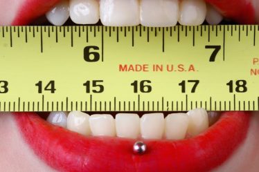 découvrez l'univers des piercings : styles, conseils d'entretien et tendances. que vous souhaitiez ajouter une touche d'originalité à votre look ou explorer l'art du body piercing, trouvez des inspirations et des informations pour un piercing réussi et en toute sécurité.
