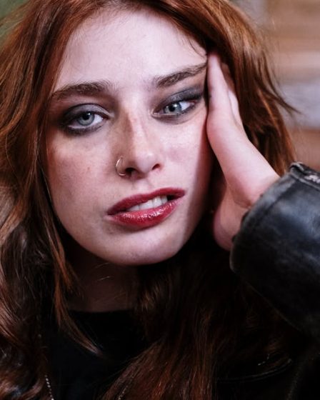 découvrez les dernières tendances en matière de piercings, des styles audacieux aux designs minimalistes. explorez comment personnaliser votre look avec les piercings les plus en vogue et profitez de conseils d'experts pour choisir celui qui vous correspond le mieux.